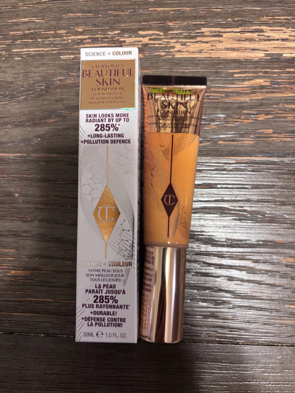 Charlotte Tilbury Beautiful Skin Foundation - 9 Warm Chaud